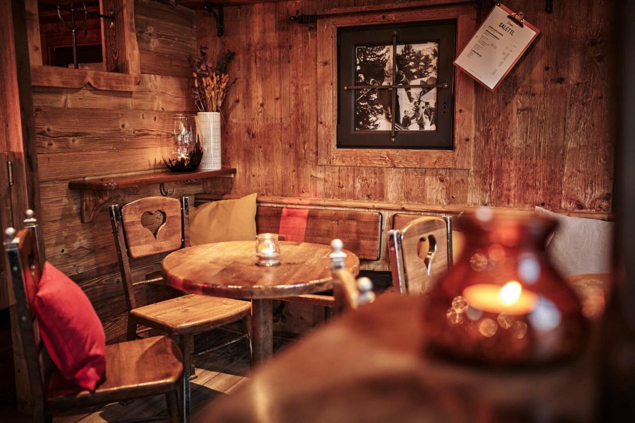 B&B Berglift Direkt An Der Talstation Bad Hofgastein Luaran gambar
