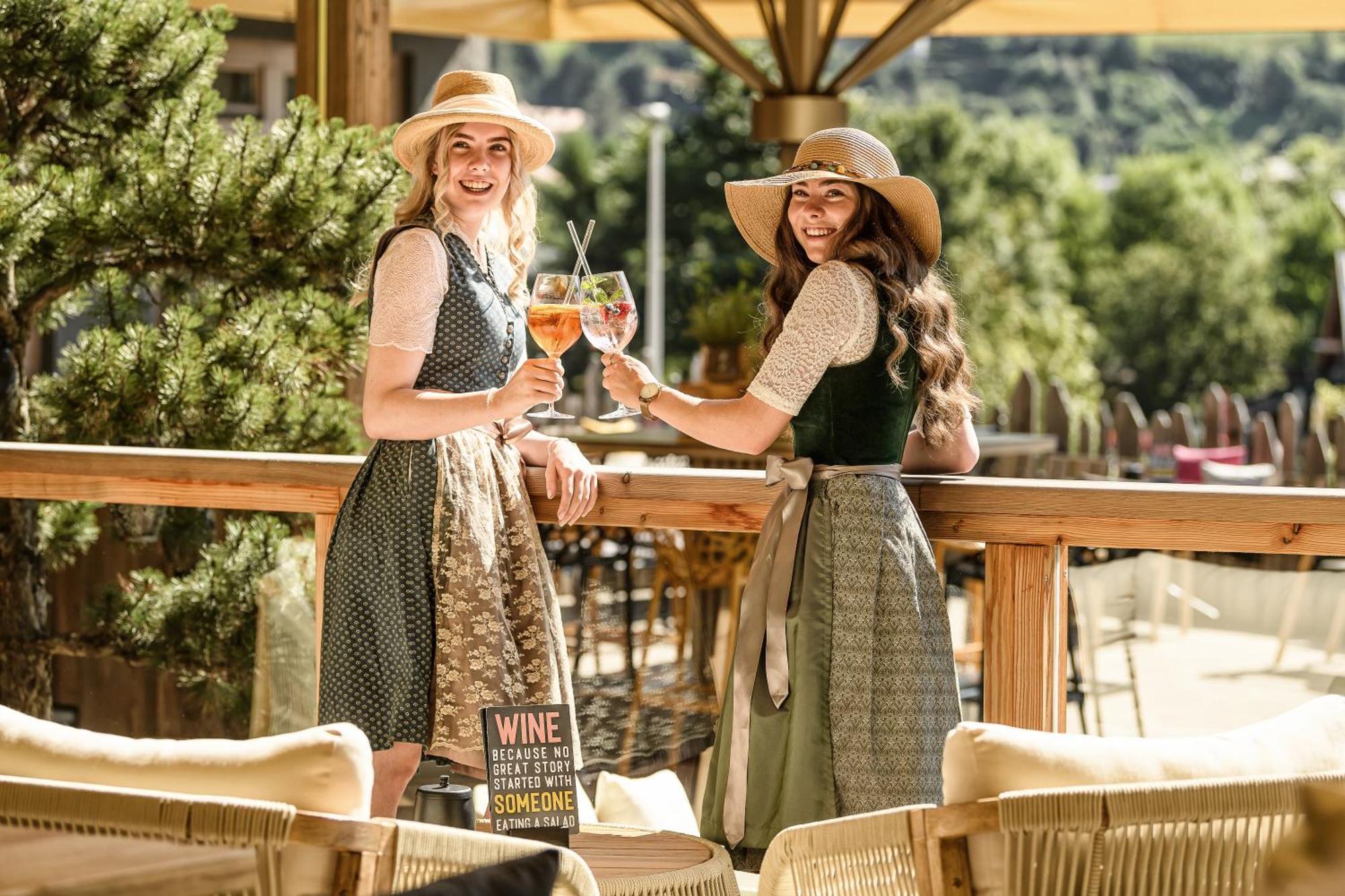 B&B Berglift Direkt An Der Talstation Bad Hofgastein Luaran gambar