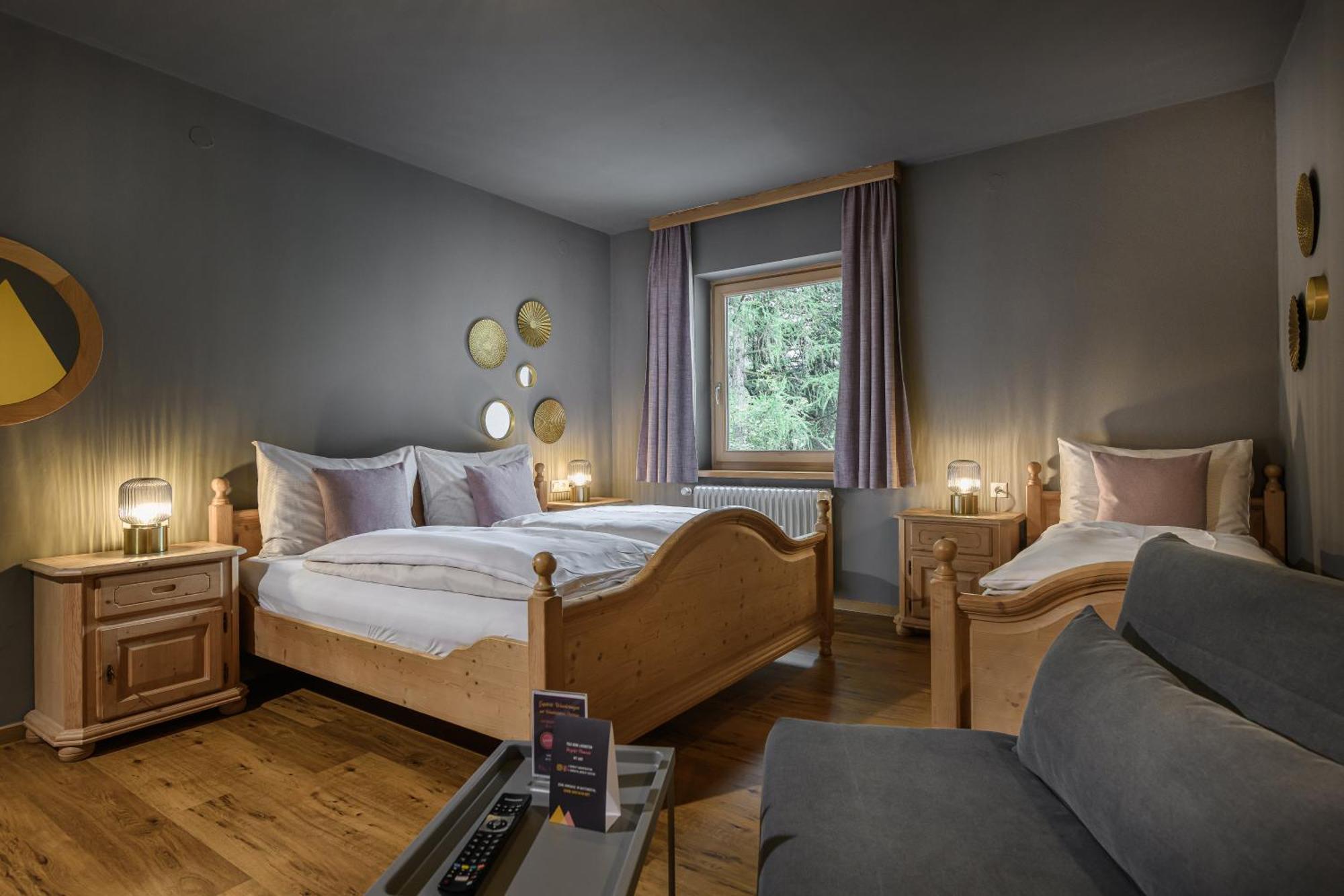 B&B Berglift Direkt An Der Talstation Bad Hofgastein Luaran gambar