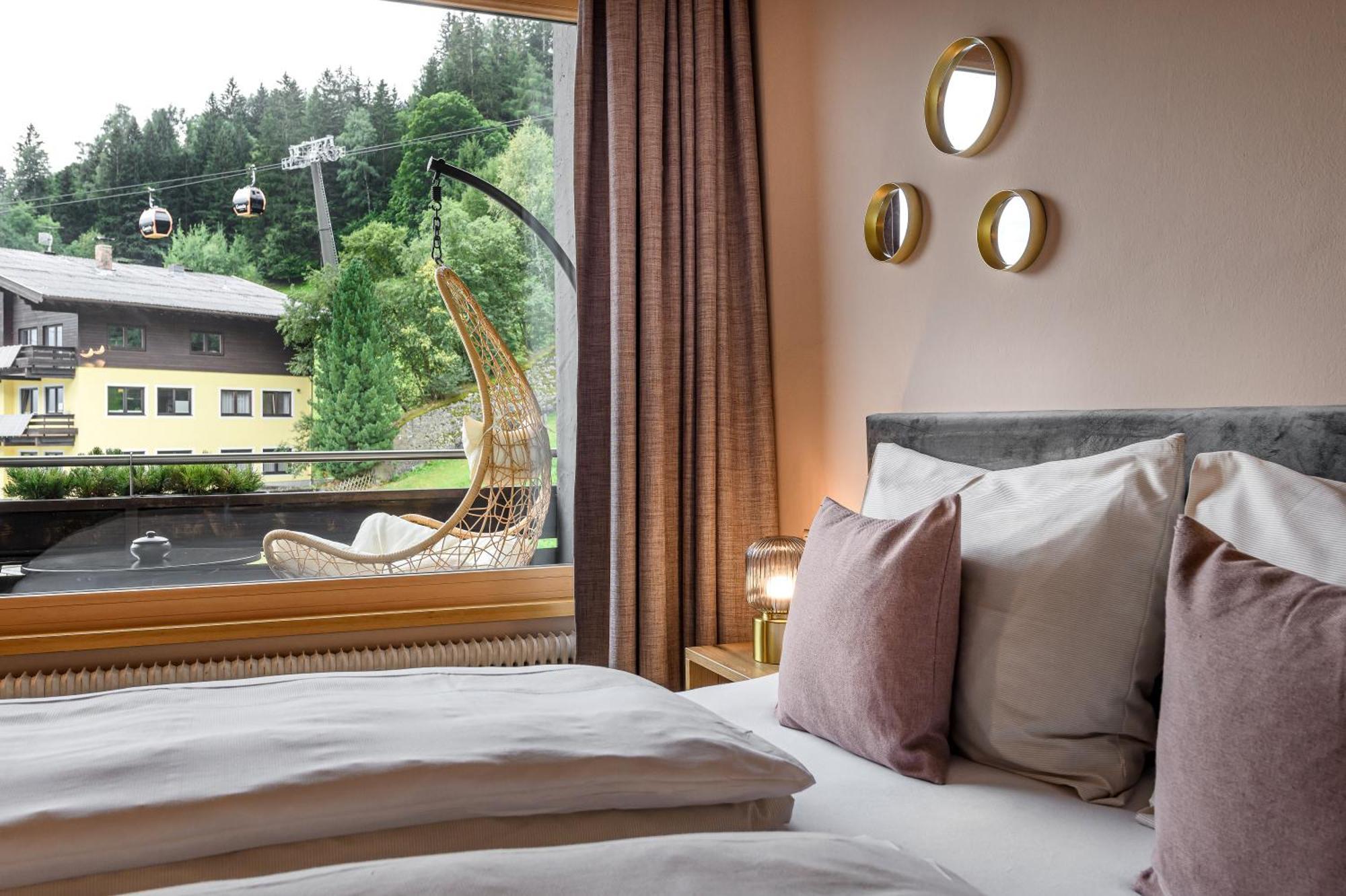 B&B Berglift Direkt An Der Talstation Bad Hofgastein Luaran gambar